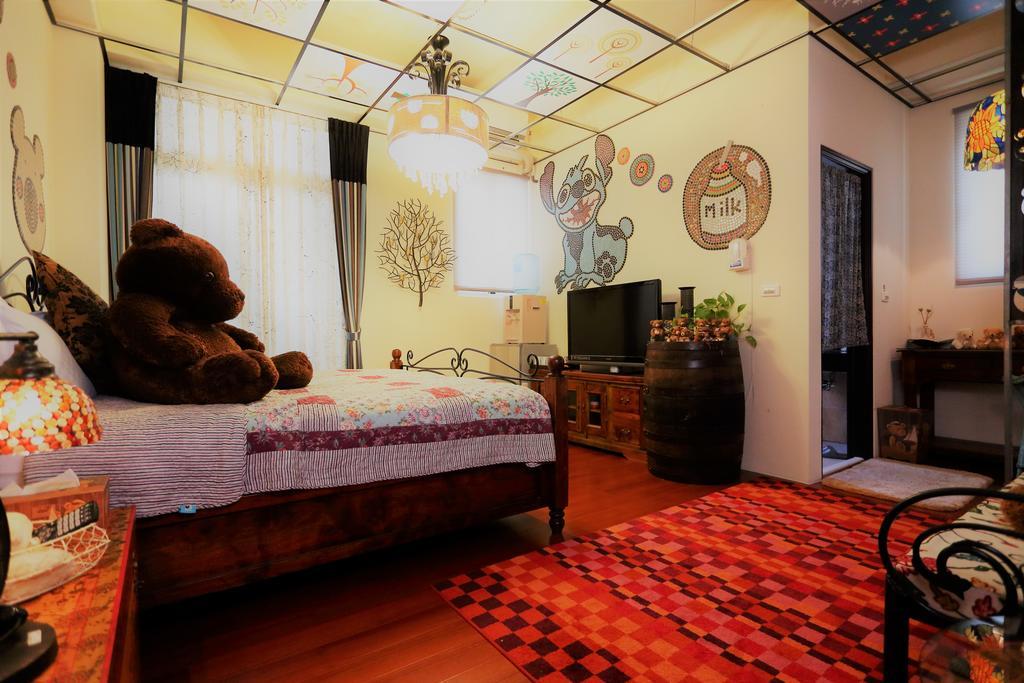 Hualien Paris Home B&B Exteriör bild